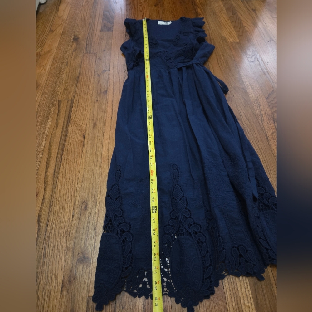 Everleigh Navy Lace Wrap Dress Size Small - Picture 11 of 16